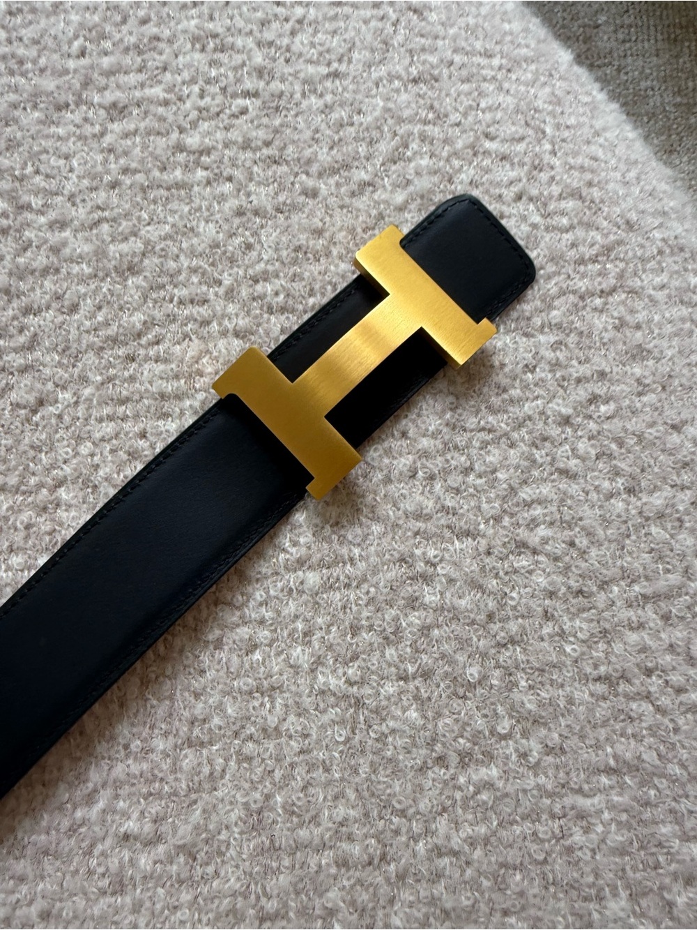 Hermès Black Reversible Belt with Gold 'H' Buckle - Picture 7 of 7